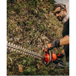 Echo DHC-310 battery hedge trimmer